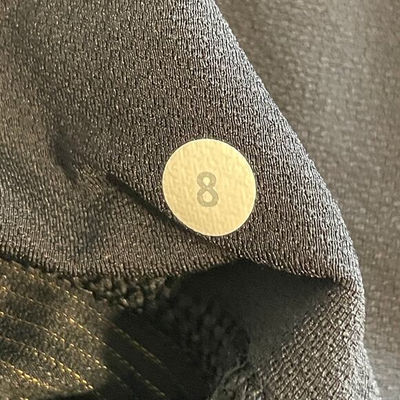 Lululemon Hustle & Bustle Tank Womens Size 8 Black Pretty Palm Black Angel Wings - Picture 7 of 9